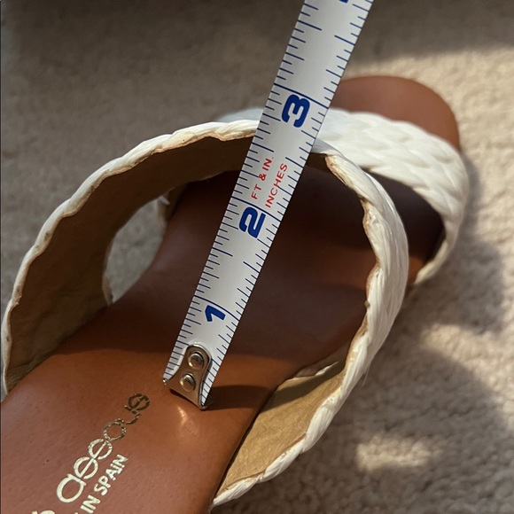 André Assous Nolita Rafia White Wedge Sandals Heels 7 - Picture 4 of 4